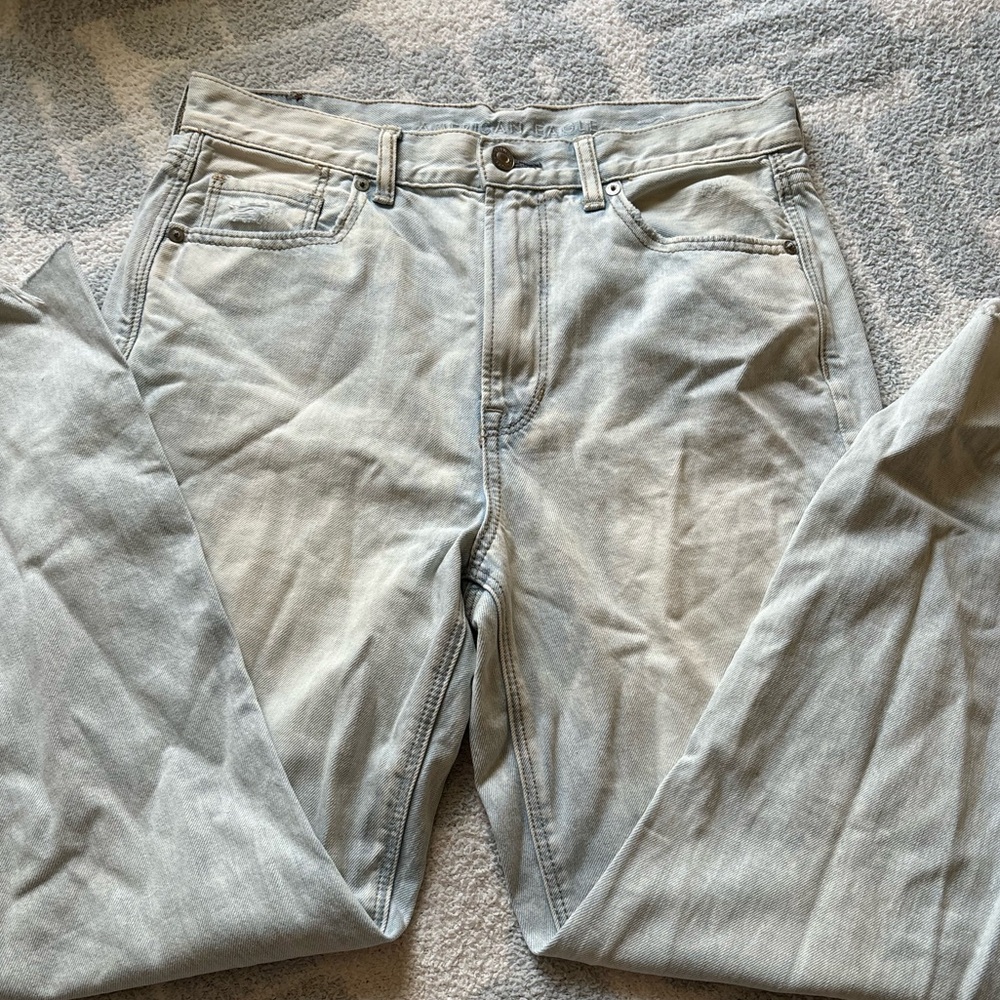 American Eagle Mom Jeans
